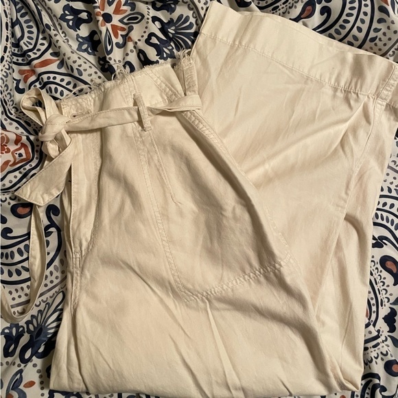 High Rise Wide Leg Cropped White Pants Size 14 - Picture 1 of 4